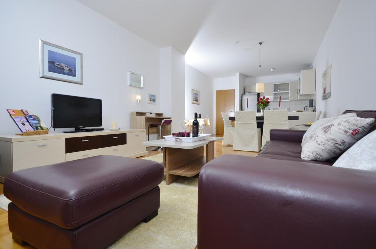 Apartment Zovko Макарска Экстерьер фото